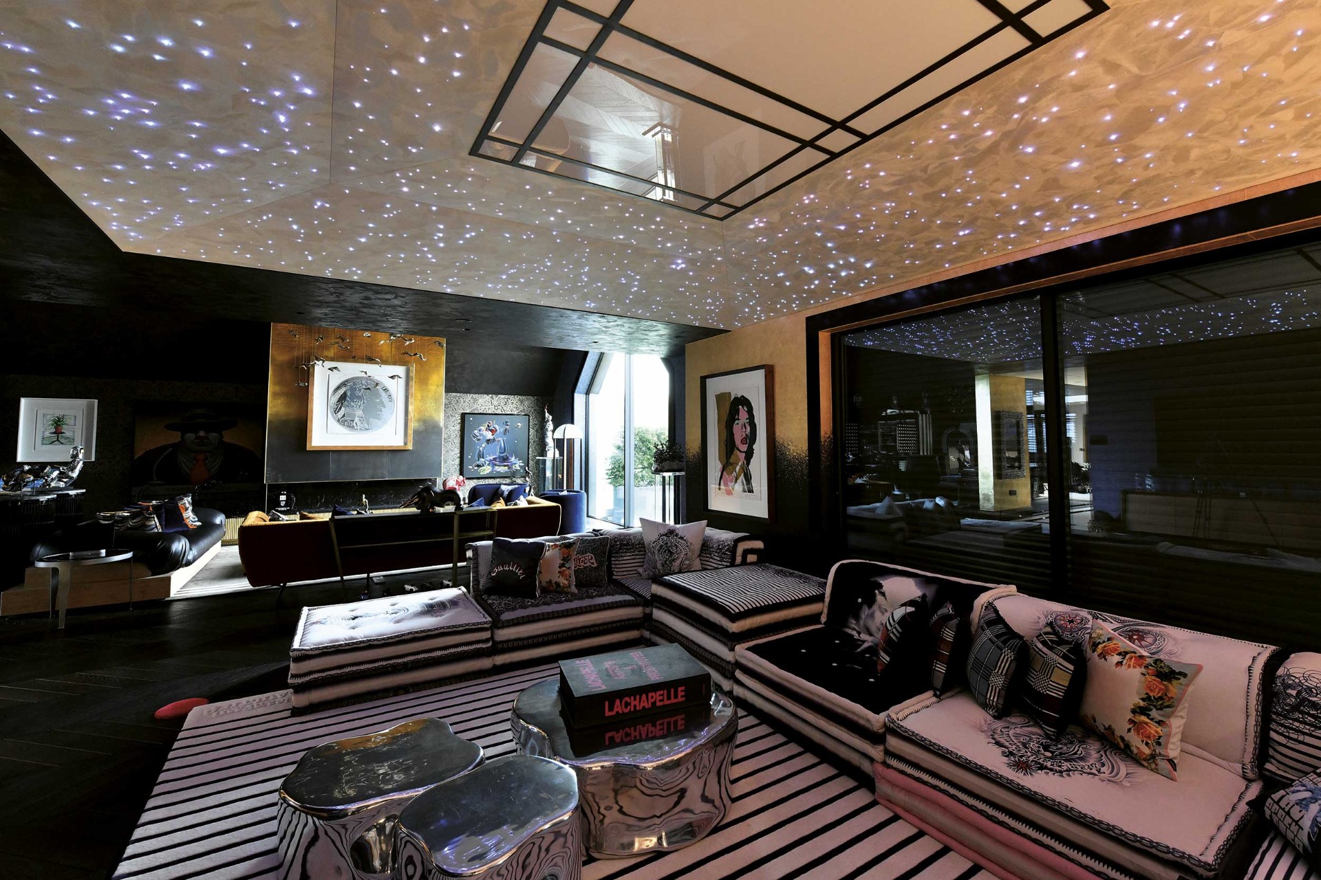 Design and in-house manufacture and fabrication of the bespoke starlight ceiling to seamlessly integrate with the contours of the space was a challenge in itself
