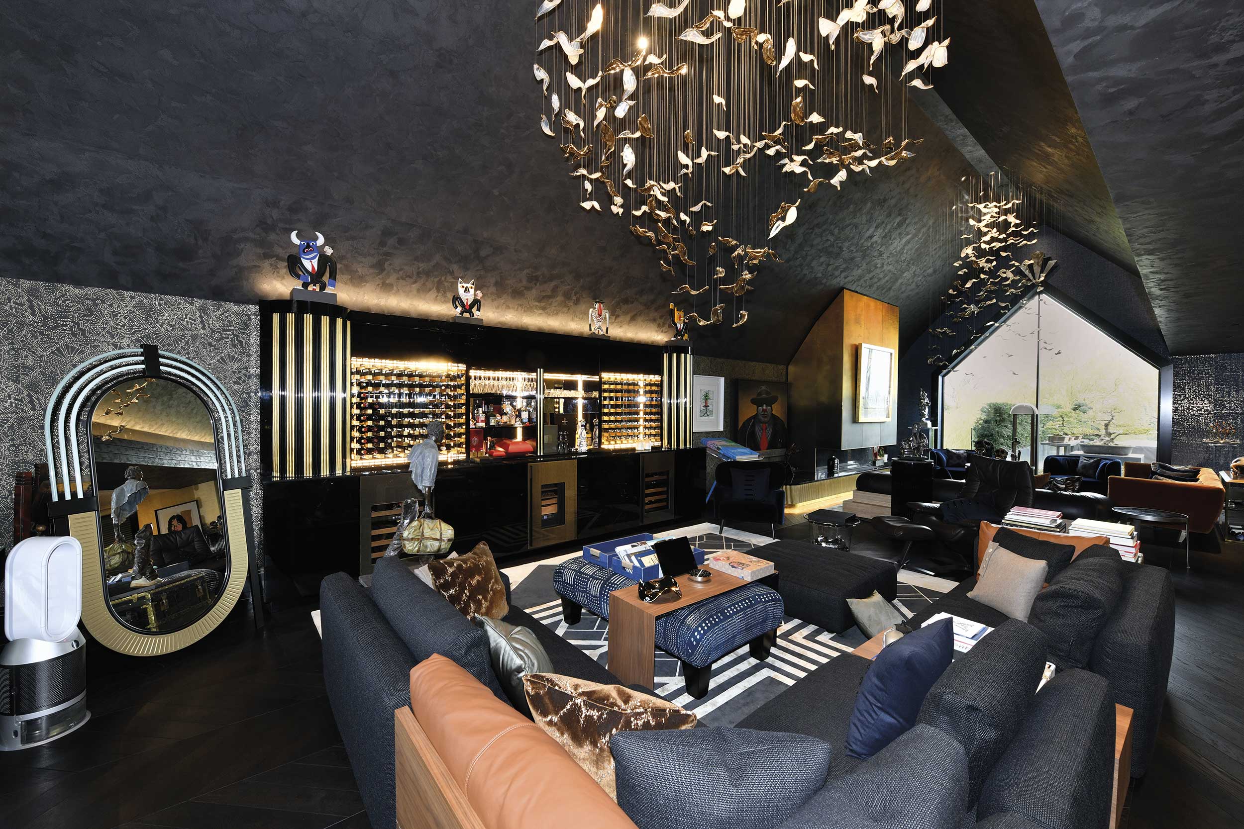 Interior design insprires luxury apartment AV