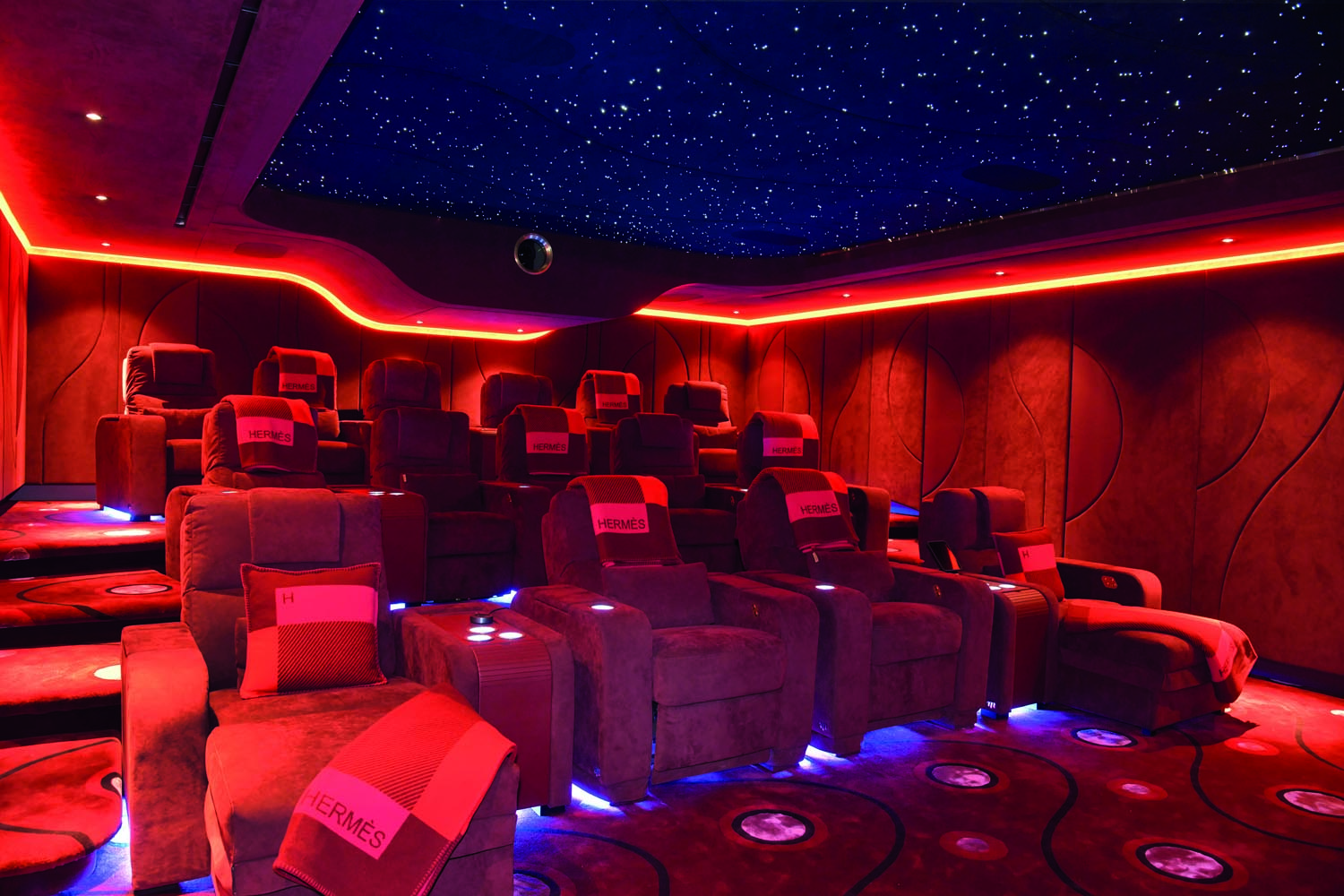 The cinema combines beautiful aesthetic design with high-performance audio and visuals