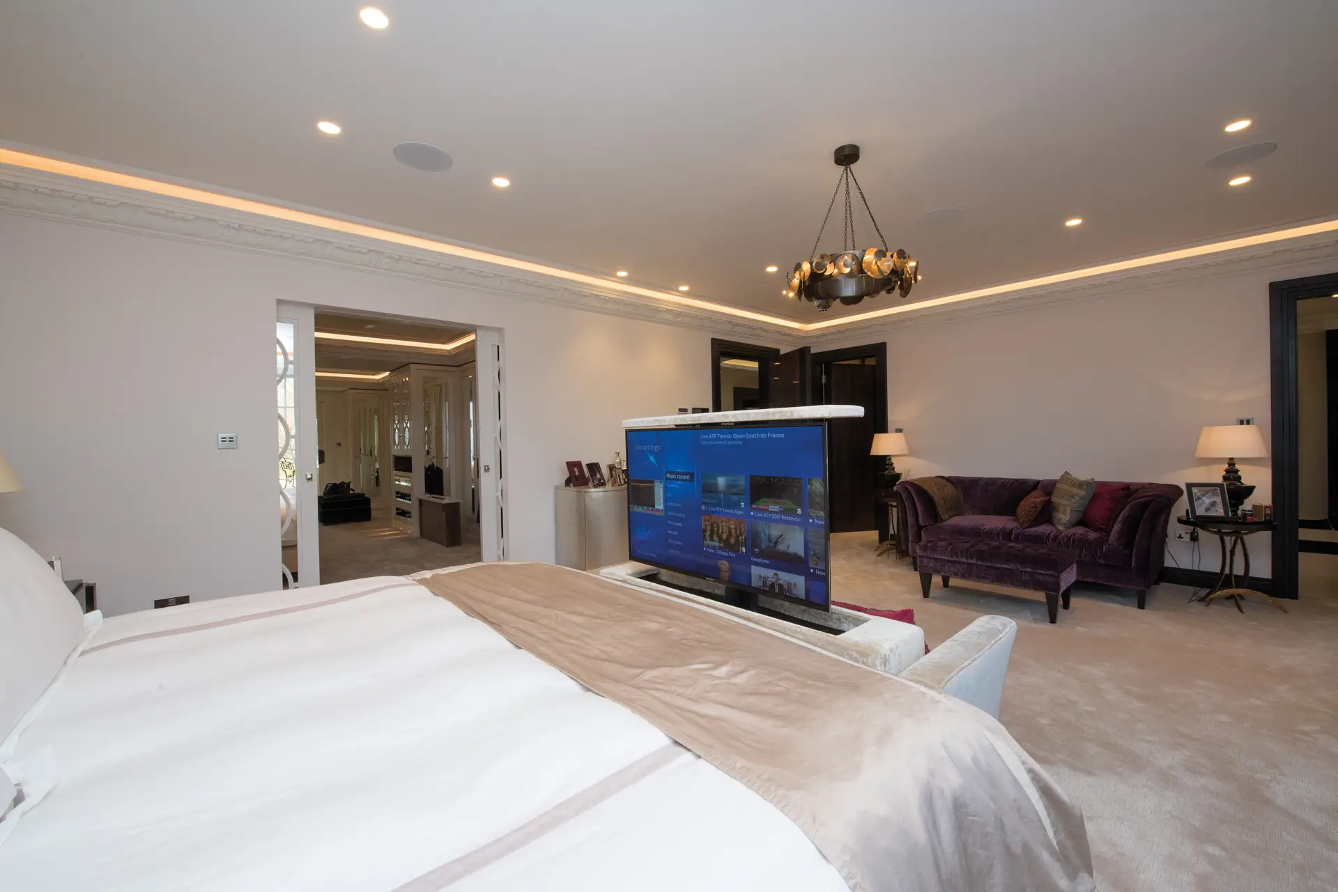 Control of your smart home, at the touch of a button Image